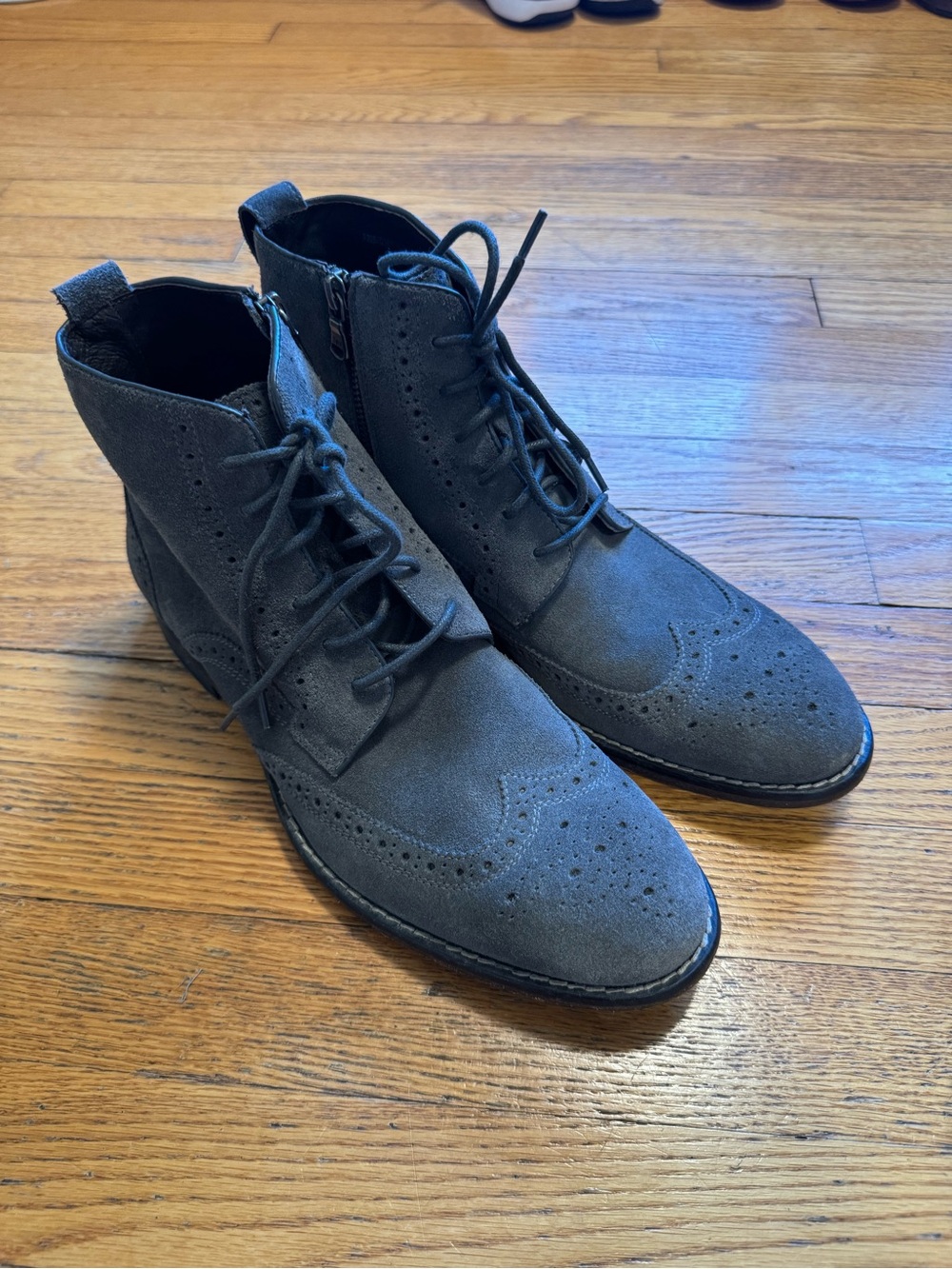 John Varvatos Men's Gray Suede Wingtip Lace-Up Boots